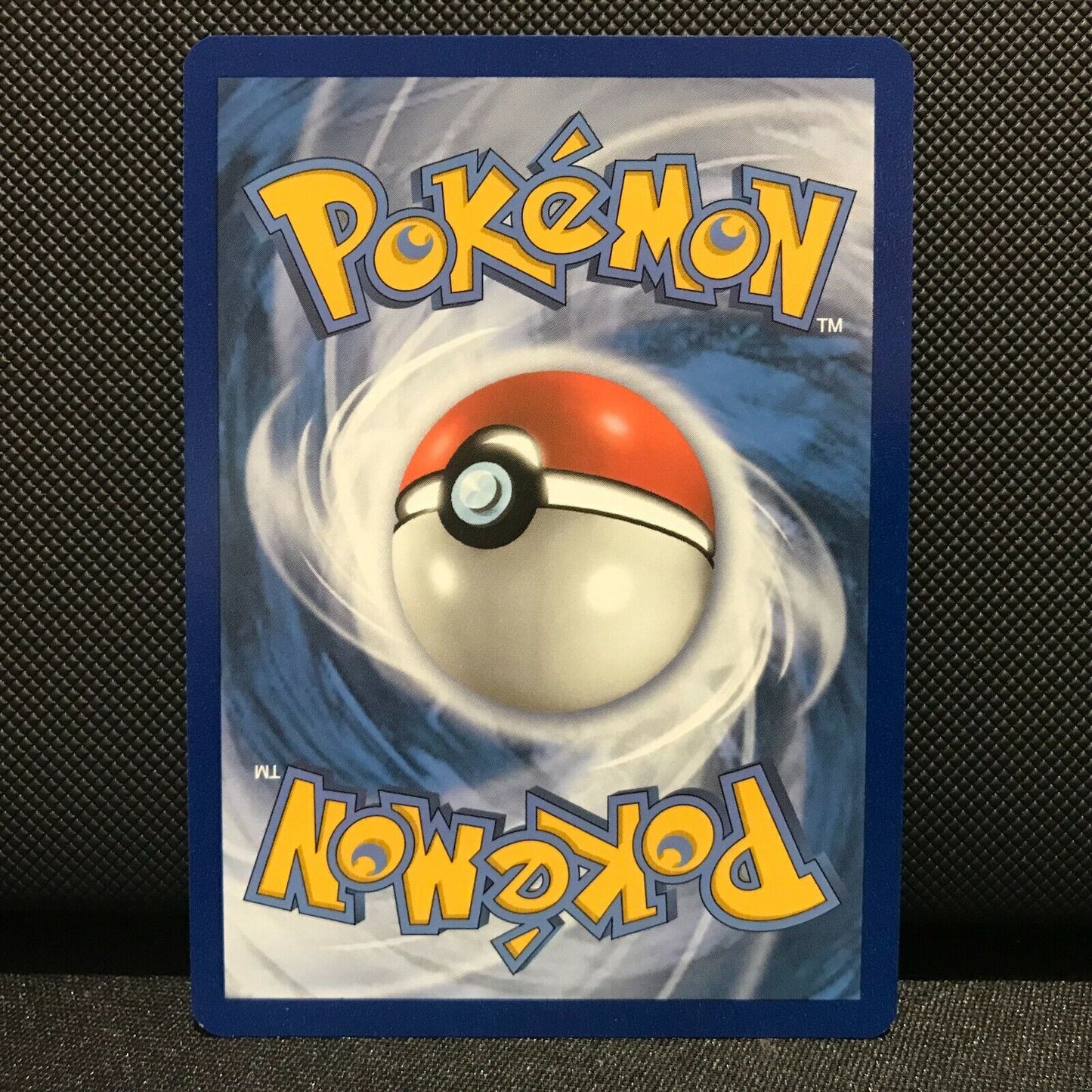 Shelmet Reverse Holo 9/189 - Darkness Ablaze Pokemon Card - NM/Mint