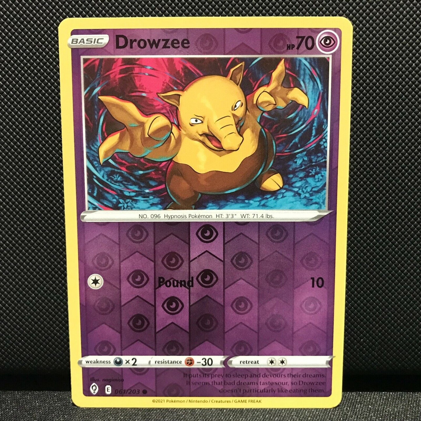 Drowzee Reverse Holo 61/203 - Evolving Skies Pokemon Card - NM/Mint