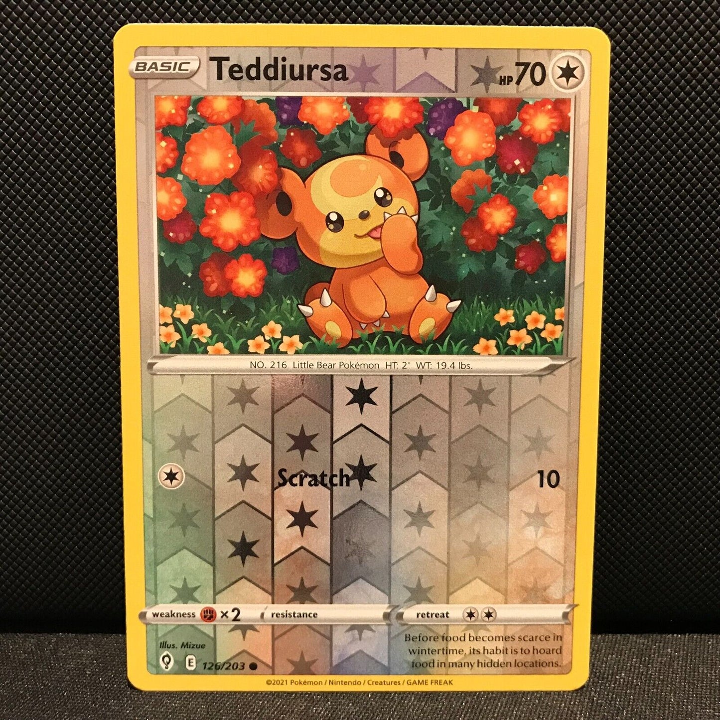 Teddiursa Reverse Holo 126/203 - Evolving Skies Pokemon Card - NM/Mint