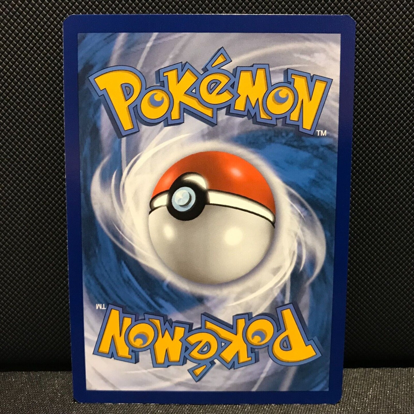 Teddiursa Reverse Holo 126/203 - Evolving Skies Pokemon Card - NM/Mint
