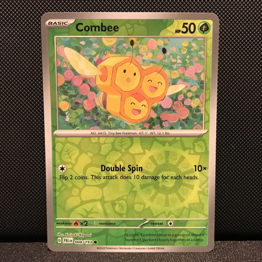 Combee Reverse Holo 008/193 - SV2 Paldea Evolved Pokemon Card - NM/Mint