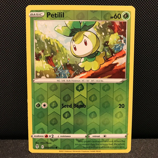 Petilil Reverse Holo 9/203 - Evolving Skies Pokemon Card - NM/Mint