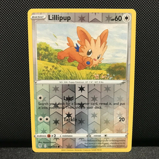 Lillipup Reverse Holo 133/203 - Evolving Skies Pokemon Card - NM/Mint