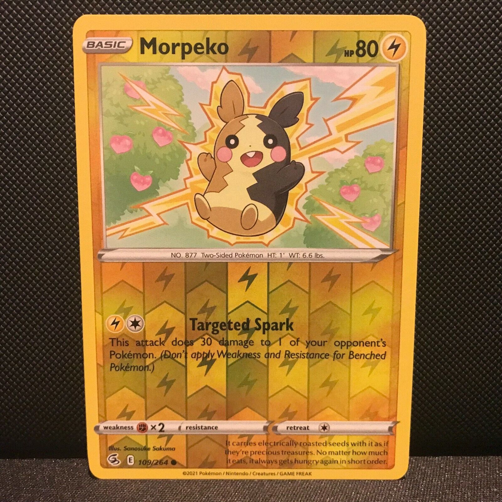 Morpeko Reverse Holo 109/264 - Fusion Strike Pokemon Card - NM/Mint