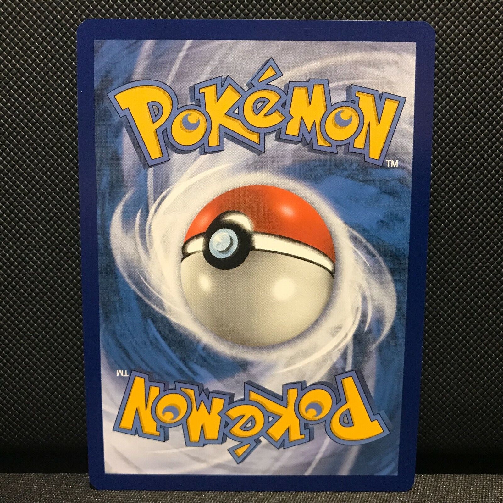 Staravia Reverse Holo 118/172 - Brilliant Stars Pokemon Card - NM/Mint