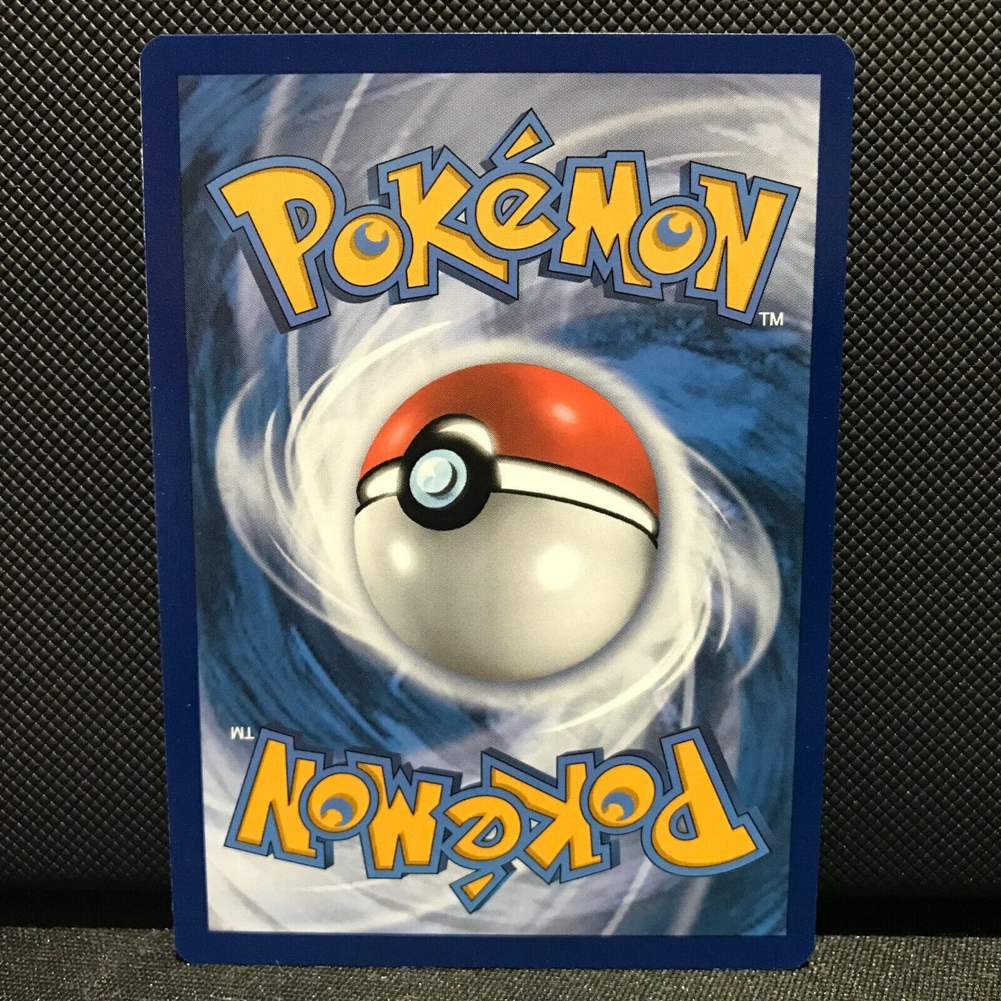 Snow Leaf Badge Reverse Holo 159/203 - Evolving Skies Pokemon Card - NM/Mint