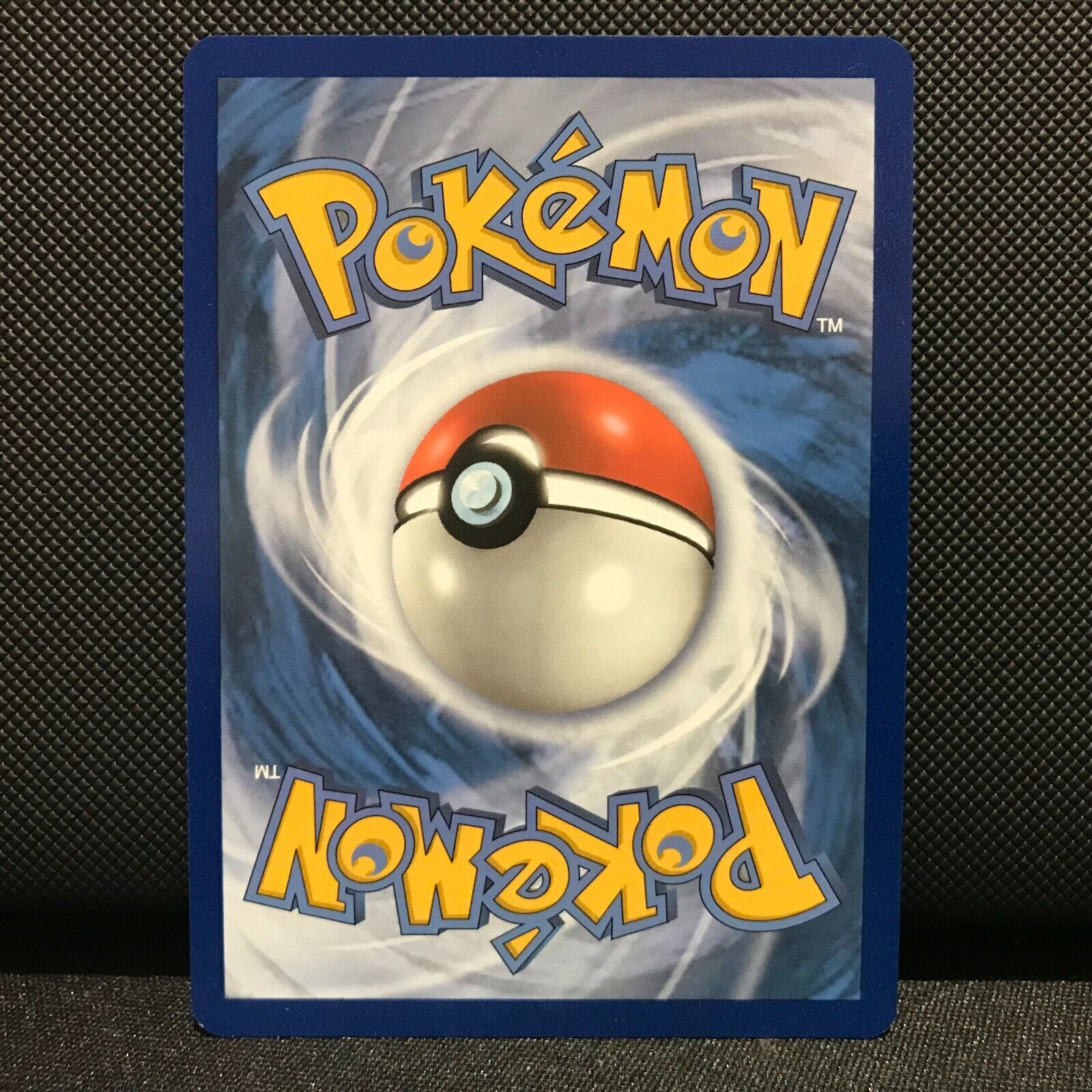 Shelmet Reverse Holo 9/189 - Darkness Ablaze Pokemon Card - NM/Mint