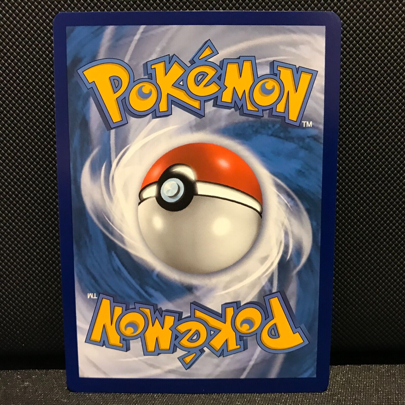 Araquanid 20/264 - Fusion Strike Pokemon Card - NM/Mint