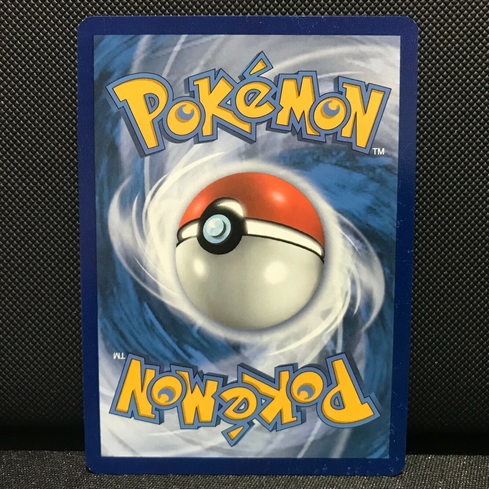 Staravia Reverse Holo 146/189 - Darkness Ablaze Pokemon Card - NM/Mint