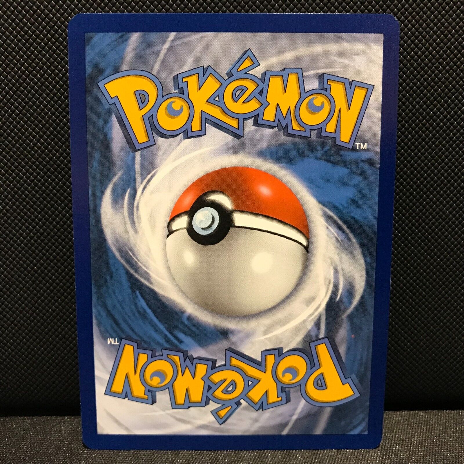 Slakoth Reverse Holo 129/203 - Evolving Skies Pokemon Card - NM/Mint