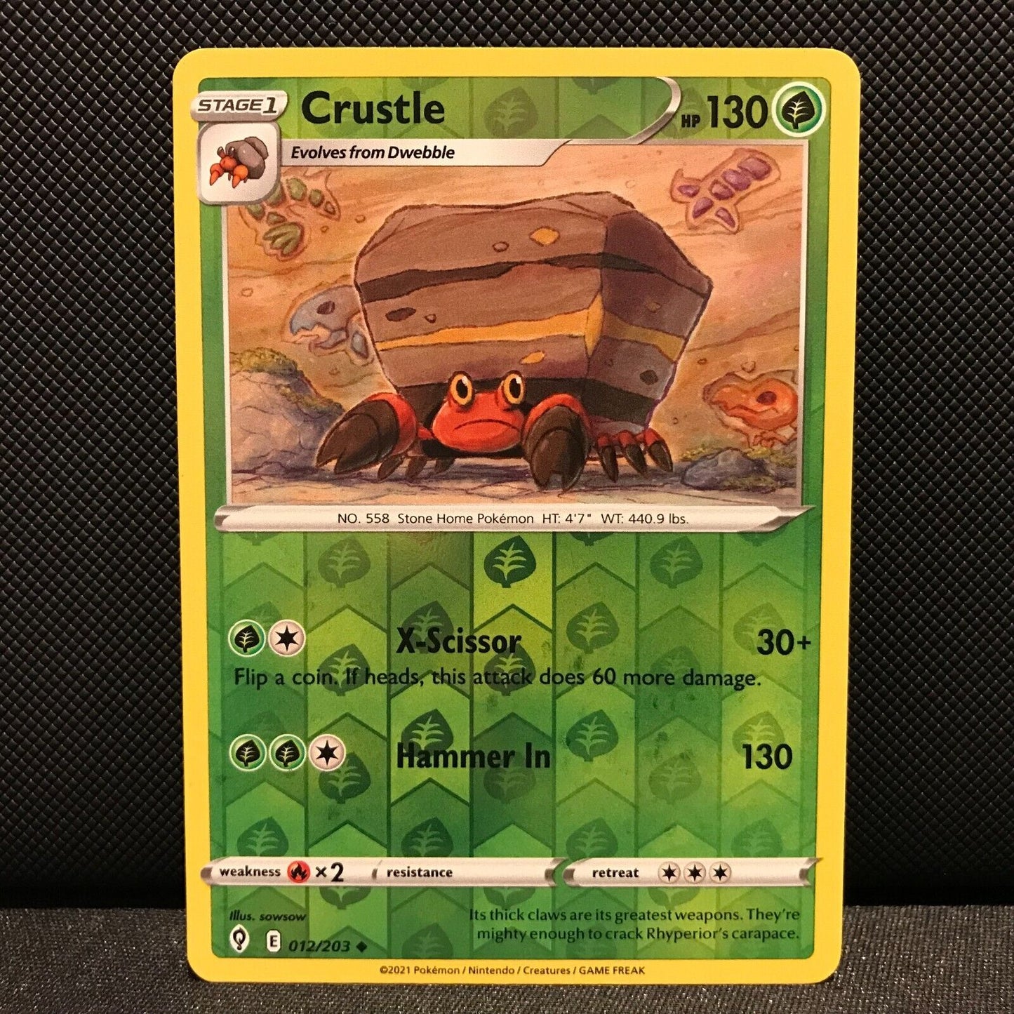 Crustle Reverse Holo 12/203 - Evolving Skies Pokemon Card - NM/Mint