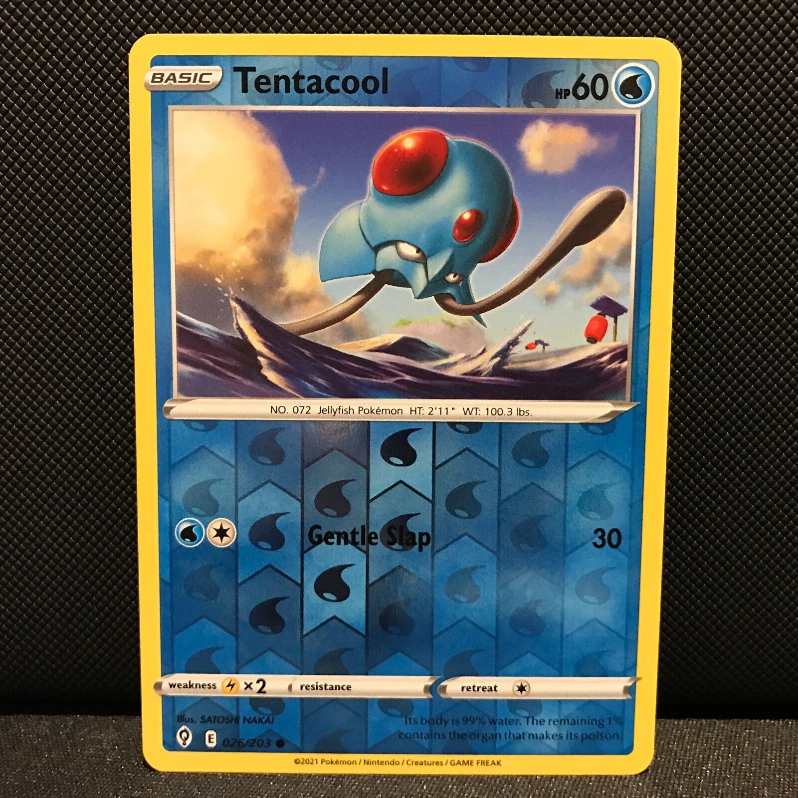 Tentacool Reverse Holo 26/203 - Evolving Skies Pokemon Card - NM/Mint