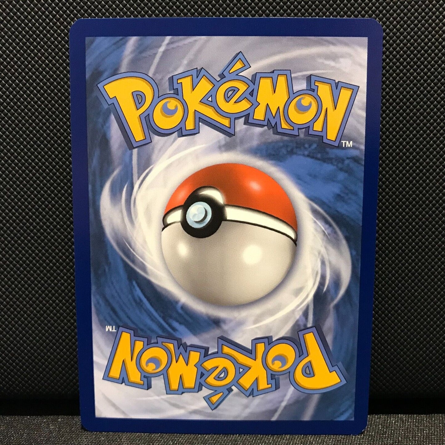 Manectric 52/185 - Vivid Voltage Pokemon Card - NM/Mint