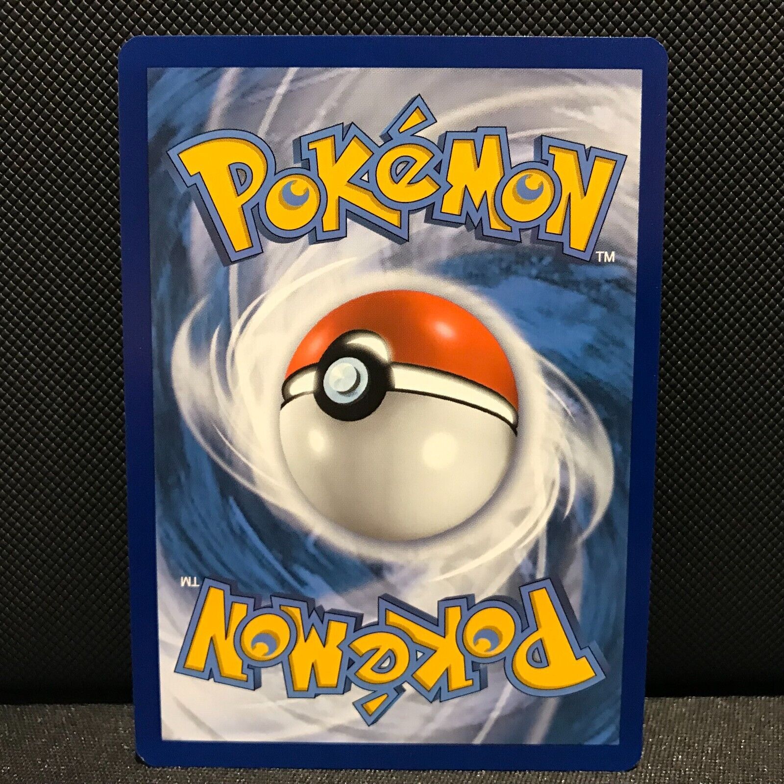 Woobat Reverse Holo 68/203 - Evolving Skies Pokemon Card - NM/Mint