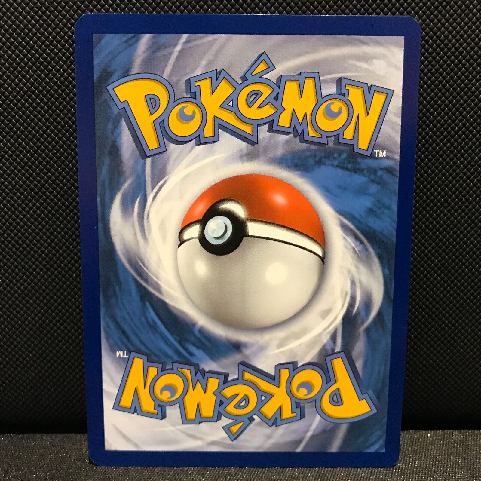 Digging Gloves Reverse Holo 145/203 - Evolving Skies Pokemon Card - NM/Mint
