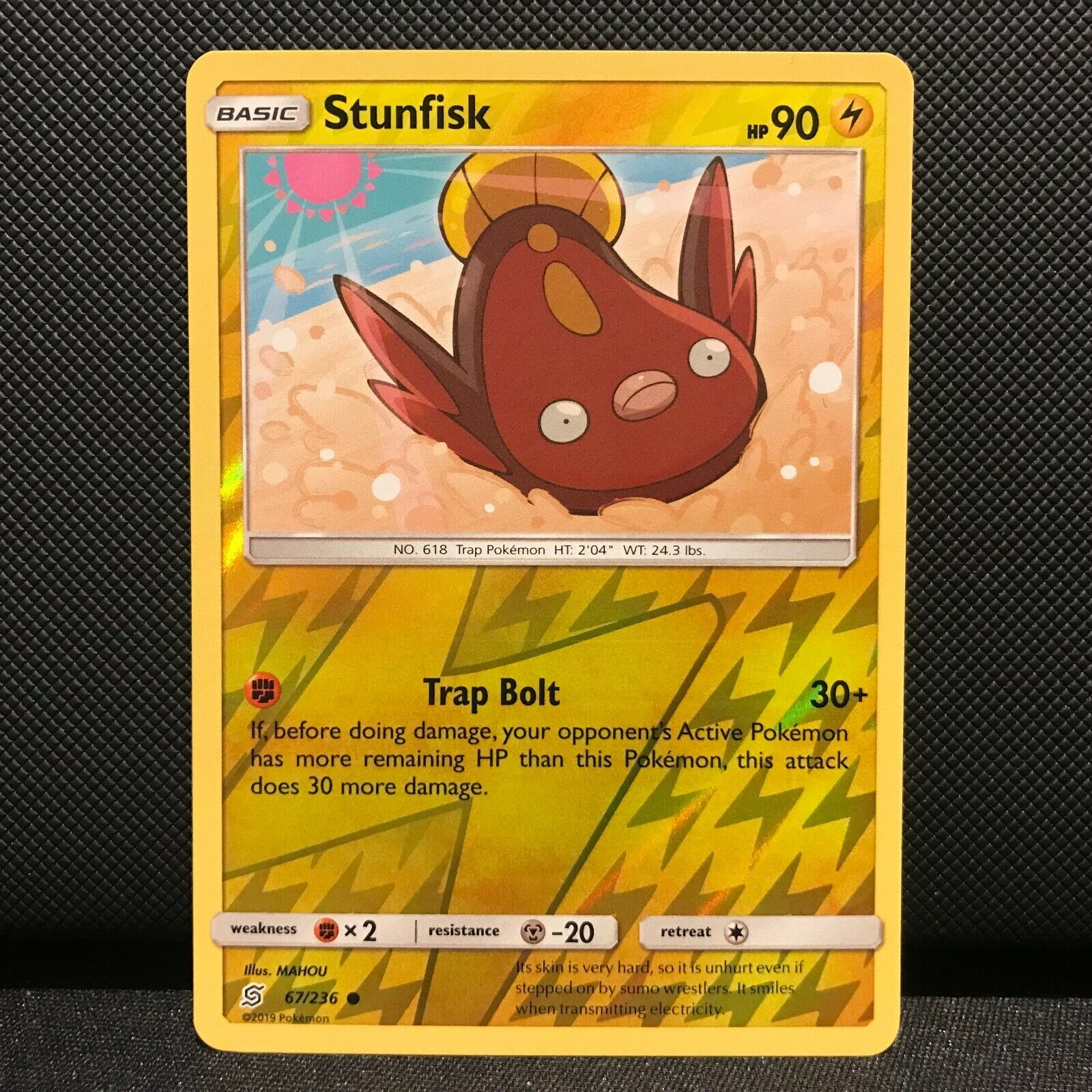 Stunfisk Reverse Holo 67/236 - Unified Minds Pokemon Card - NM/Mint