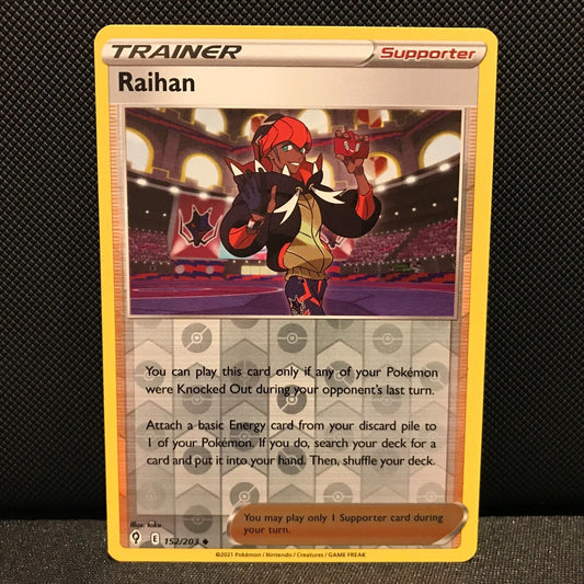 Raihan Reverse Holo 152/203 - Evolving Skies Pokemon Card - NM/Mint