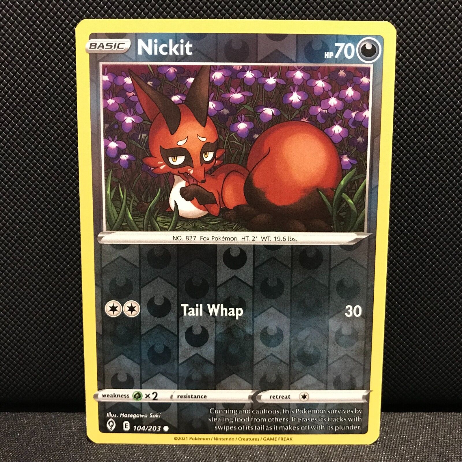 Nickit Reverse Holo 104/203 - Evolving Skies Pokemon Card - NM/Mint
