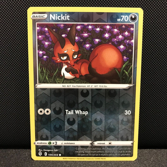 Nickit Reverse Holo 104/203 - Evolving Skies Pokemon Card - NM/Mint