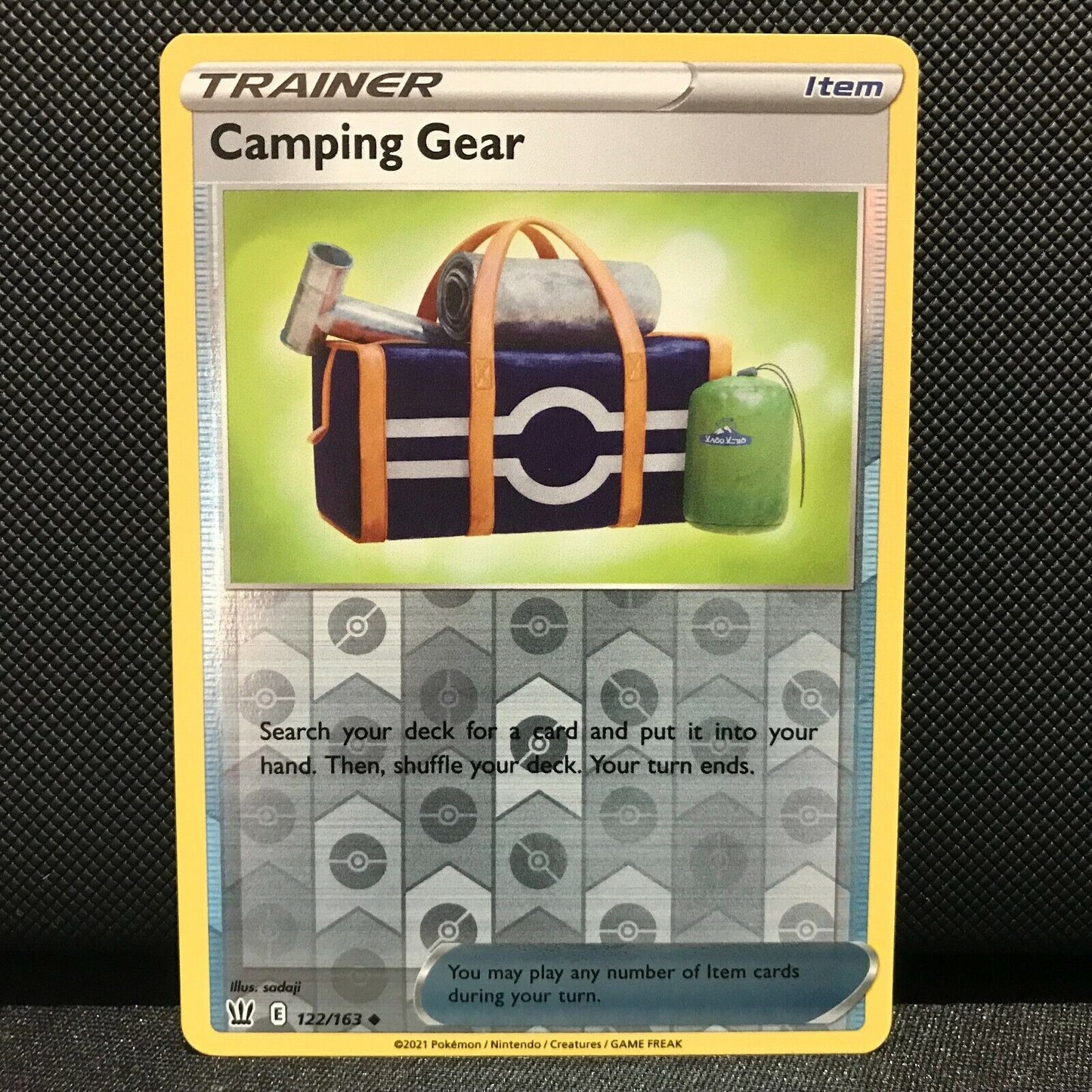 Camping Gear Reverse Holo 122/163 - Battle Styles Pokemon Card - NM/Mint