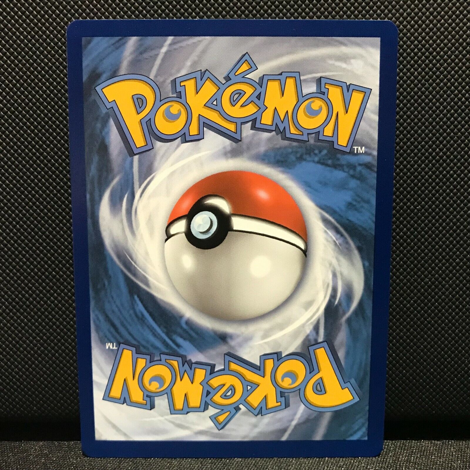 Appletun 121/203 - Evolving Skies Pokemon Card - NM/Mint