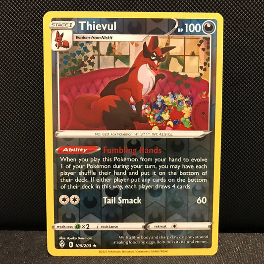 Thievul Reverse Holo 105/203 - Evolving Skies Pokemon Card - NM/Mint