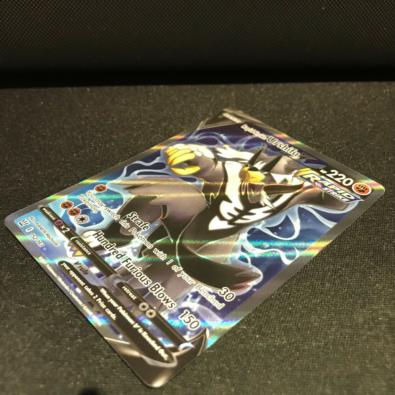 Rapid Strike Urshifu V 152/163 - Battle Styles Pokemon Card - NM/Mint